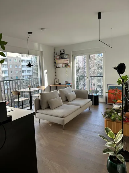Helle 2-Zi-Neubauwohnung (2022) mit 2 Balkonen, ruhiger Hinterhof – Kreuzberg ab 1.12 — photo 1